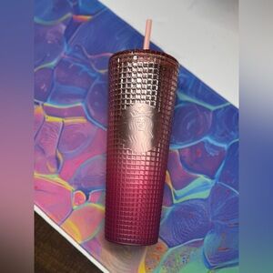 BNWT PINK Gradient Starbucks 24 oz Tumbler - LAC/Mexico Release 2023.